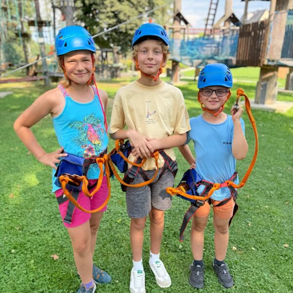 Ochotnica obóz dzieci mlodziez camps4you lato 26 27